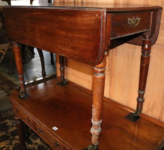 Victorian mahogany Pembroke table